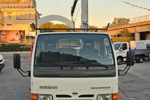 Nissan cabstar 35.11 cassone 3.53+ gru ing. bonfig