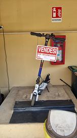 Monopattino elettrico Aprilia perfetto