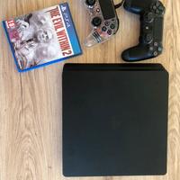 Play 4 slim + 2 controllers + 1 gioco
