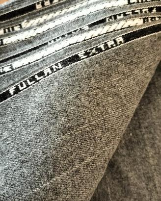 #stoffa a metraggio , pura lana di mt 2,75 X 1,40