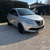 Lancia Ypsilon 0.9 TwinAir 85 CV 5 porte Metano Ec