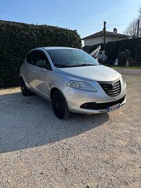 Lancia Ypsilon 0.9 TwinAir 85 CV 5 porte Metano Ec