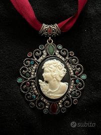 Ciondolo cammeo argentato