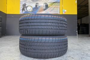 2 Gomme 215/55R17 Bridgestone Estivi 85% residui