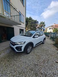 DACIA Stepway Expr. gpl : 600 km a 31€.