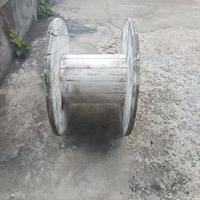 bobina in legno diametro 90 cm alta 60 cm