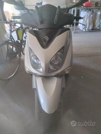 Yamaha xcity 250 