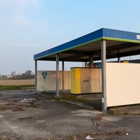 Struttura compresa di tetto