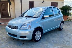 Toyota Yaris Blue 1.000