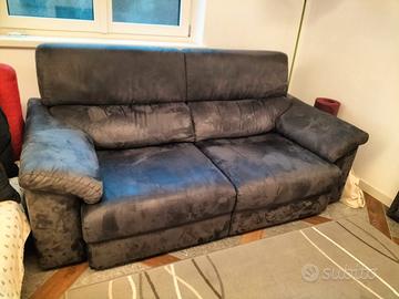 Divano + mobile TV + vetrinetta