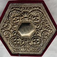 portagioielli scatolette