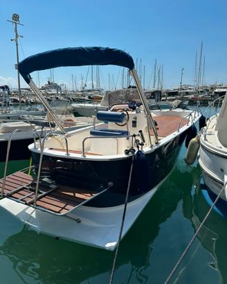 Gozzo EST MARINE modello NESIS