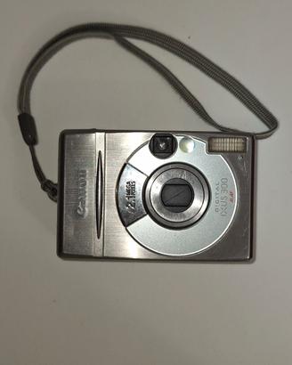 Fotocamera digitale vintage Canon Digital IXUS 300