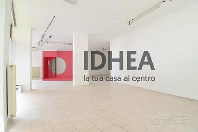 NEGOZIO FUORI MURA RIF:"APTV6"