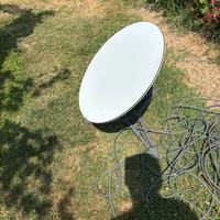 Antenna Starlink motorizzata