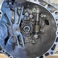 CAMBIO MANUALE COMPLETO TOYOTA Yaris Serie 2SZ 2SZ