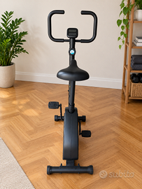 Cyclette Domyos Essential per allenamento in casa