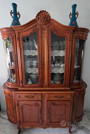 Vetrina / Credenza legno massello  intagliato a ma