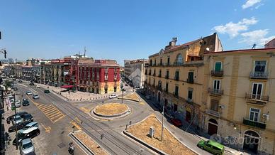 3 LOCALI A NAPOLI