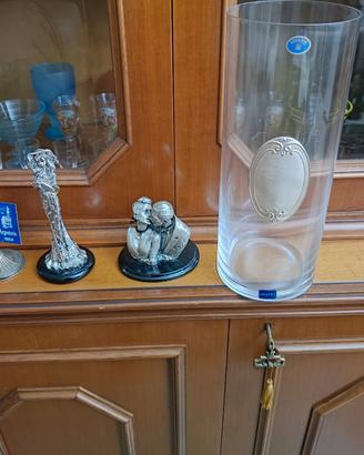 vaso in argento e decorazioni in argento