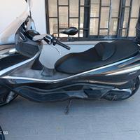 PIAGGIO X10 