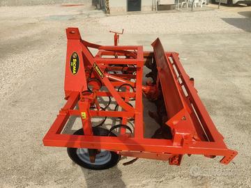 Fresa Sicma con erpice per trattore agricolo