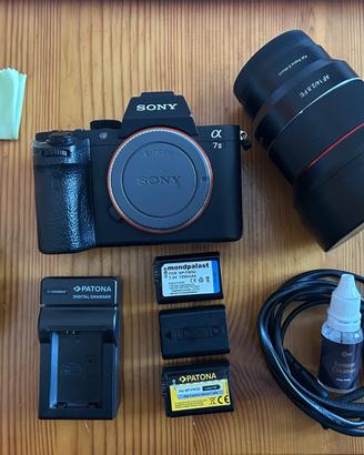 Sony A7II Full Frame + Samyang AF 14mm F2.8 FE
