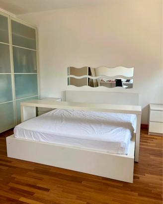 letto + materasso + consolle IKEA