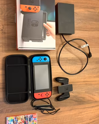Nintendo Switch + Mario Kart 8