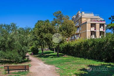 4 LOCALI A ROMA