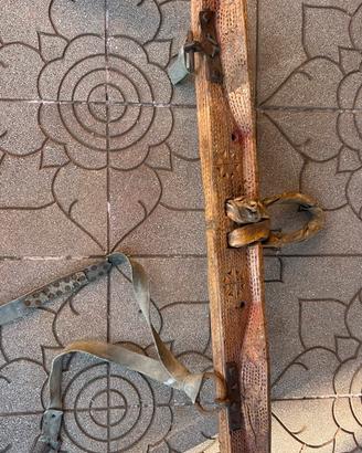 Giogo intarsiato anni 50 Restaurato