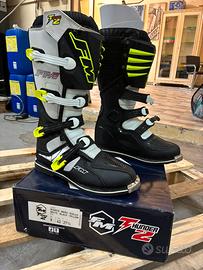 Stivali cross enduro