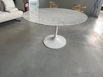 1 Tavolo Saarinen versione 199x121 Marmo Carrara