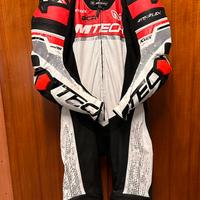 Tuta moto con guanti e paraschiena