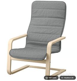 Poltrona IKEA in legno.