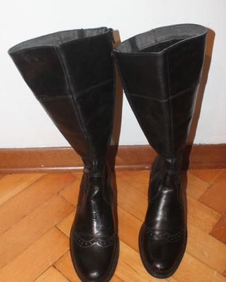 Stivali neri in pelle - numero 39