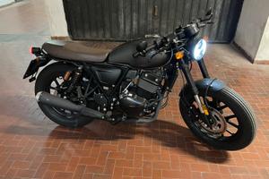 Moto Archive 250cc cafe racer tipo scrambler