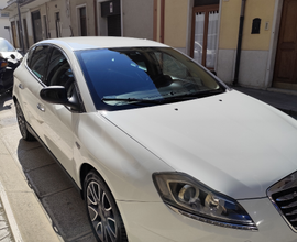Lancia delta 1.6 MTJ 120cv 2012