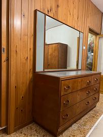 Mobile vintage con specchio