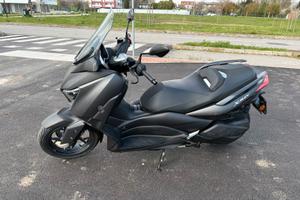 Yamaha x-max 300
