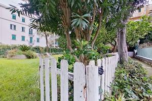 4 CAMERE CON BAGNO PRIVATO e GIARDINO IN CENTRO