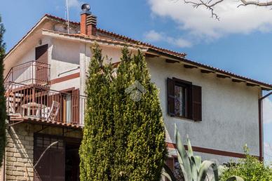 VILLA SINGOLA A BASSANO ROMANO