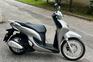 SCOOTER HONDA SH MODE 125