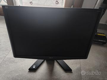 Monitor Acer 22 pollici + Samsung 19 Omaggio