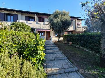 VILLA A SCHIERA A ROBECCO SUL NAVIGLIO