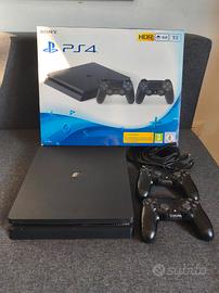 PlayStation 4 Slim 1tb con due joystick e 5 giochi