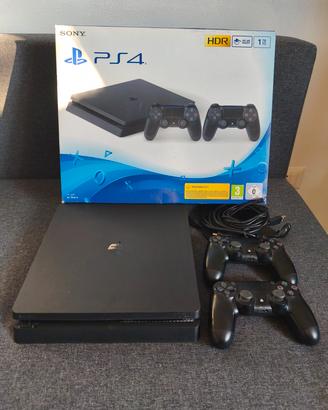 PlayStation 4 Slim 1tb con due joystick e 5 giochi