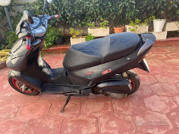 Aprilia leonardo 300cc