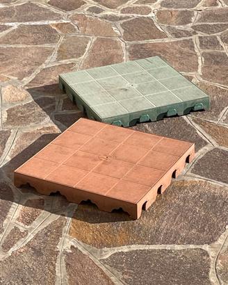 Pavimentazione 40×40 autobloccante – base piscina