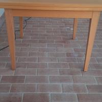 Tavolo in faggio allungabile 100x100 → 200x100